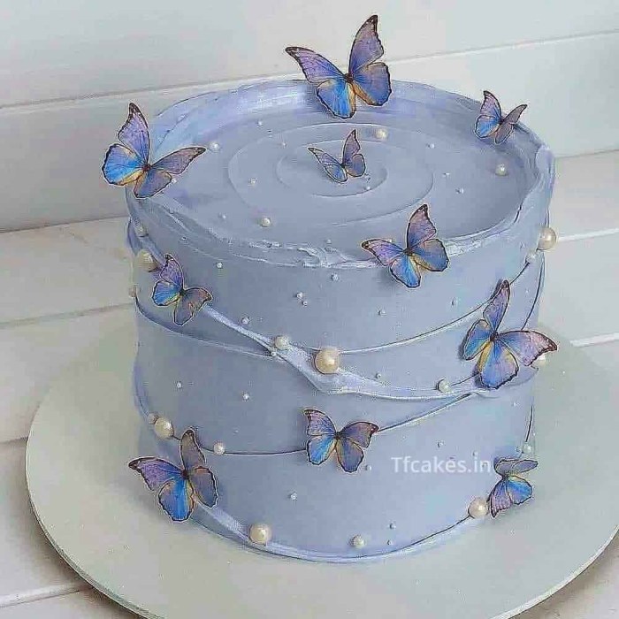 How to make and decorate a butterfly cake