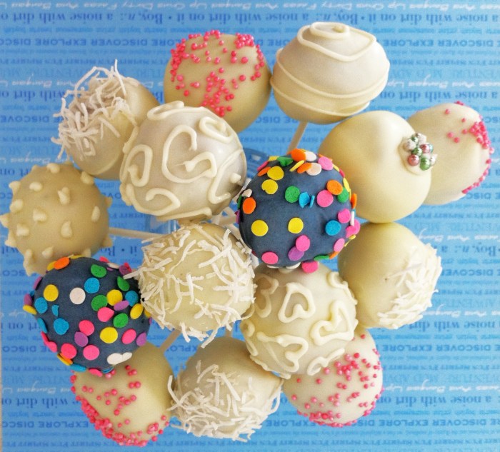 How to make and decorate cake pops