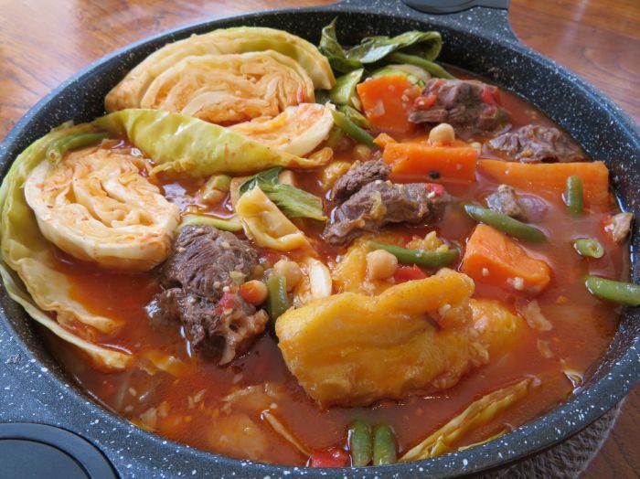 How to cook pochero pinoy style